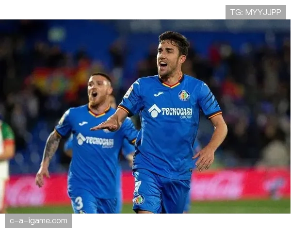 赫塔菲防守战术革新显成效,专家揭秘其提升球队竞争力的关键策略 赫塔菲防守战术革新显成效,专家揭秘其提升球队竞争力的关键策略