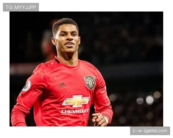 拉什福德无球跑动彰显战术智慧，助力球队攻防转换提速